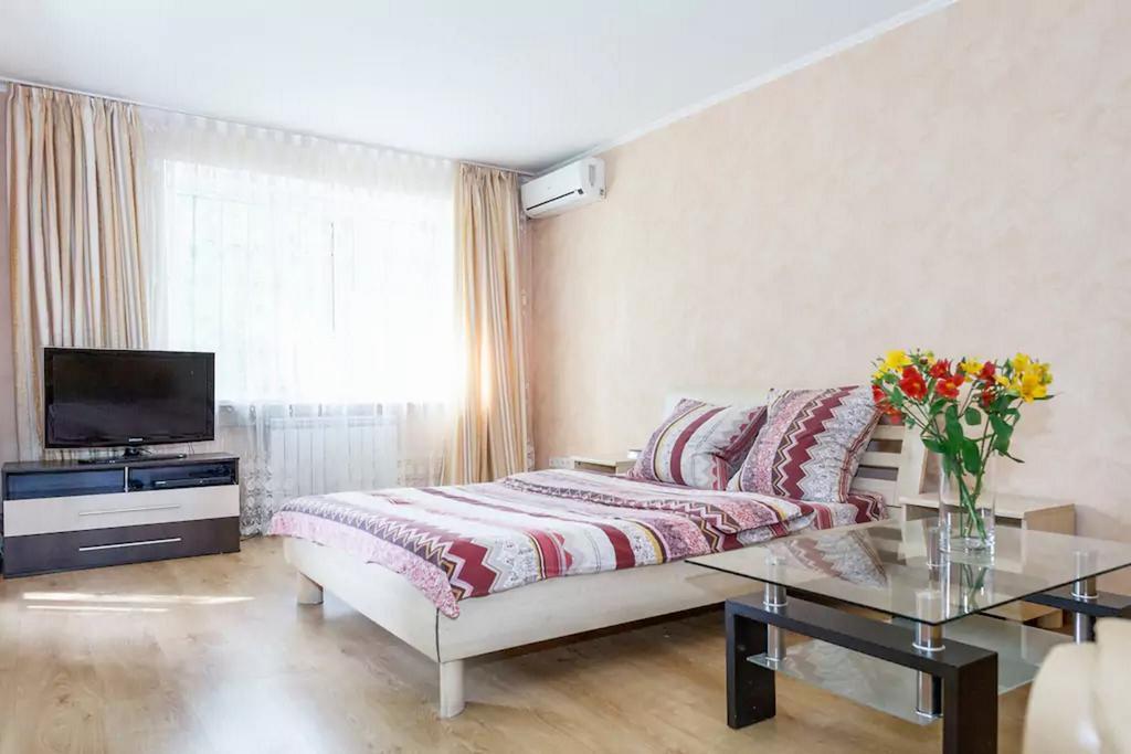 Apartment In Zaporozhye. Antica Zaporizhia Extérieur photo