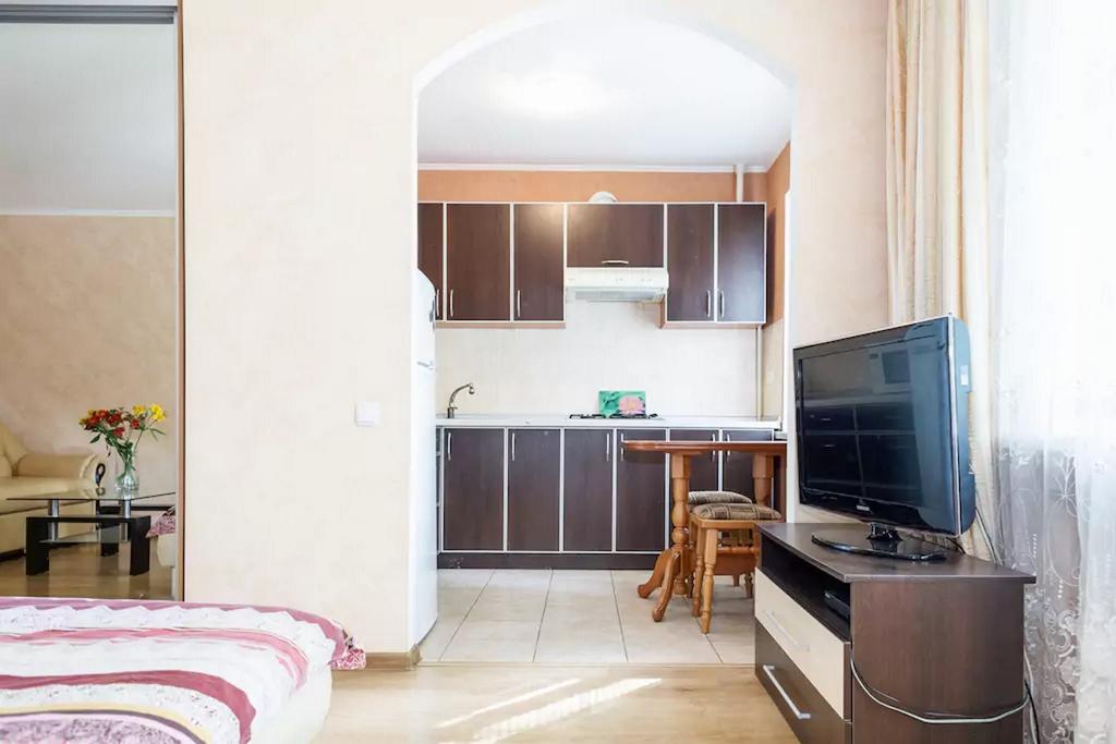 Apartment In Zaporozhye. Antica Zaporizhia Extérieur photo